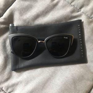 NWOT Quay sunglasses